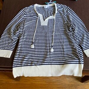 Market & Spruce Leila Split Neck Tassel Pulliver. Navy